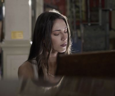 Alexandra, Piano & E-bas docent